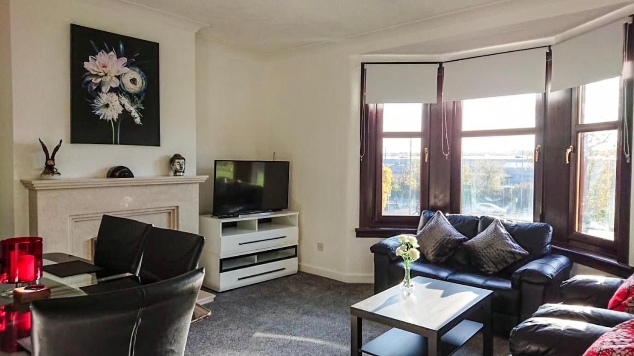 Carnock Road Apartment - Silverburn Shopping Centre Glasgow Exteriér fotografie