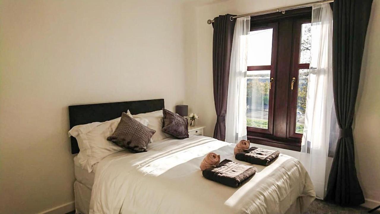 Carnock Road Apartment - Silverburn Shopping Centre Glasgow Exteriér fotografie