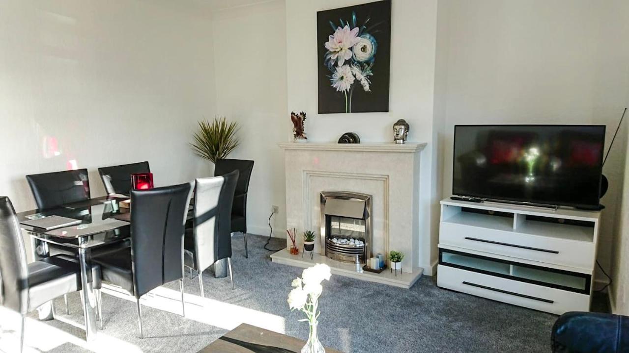 Carnock Road Apartment - Silverburn Shopping Centre Glasgow Exteriér fotografie